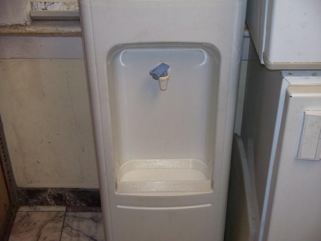 Water cooler drip tray.