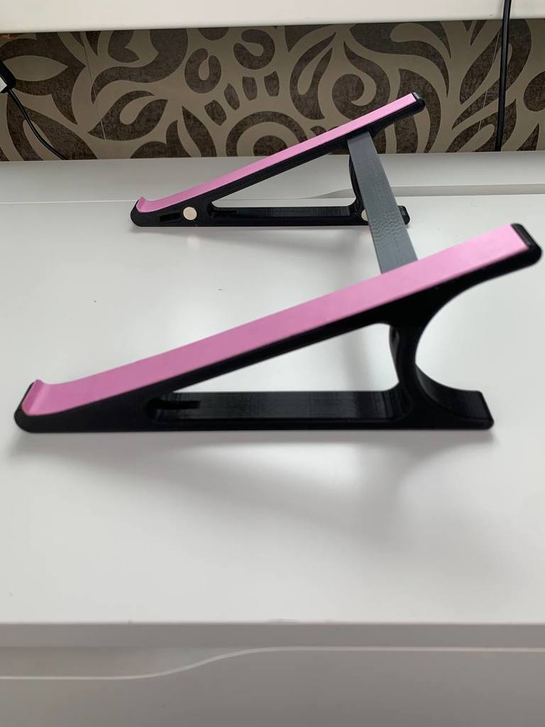 Amazing stand for MacBook Air