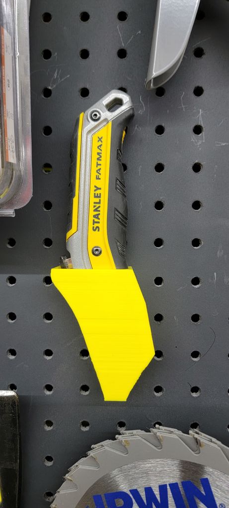 Stanley Fatmax (FMHT10288) utility knife pegboard