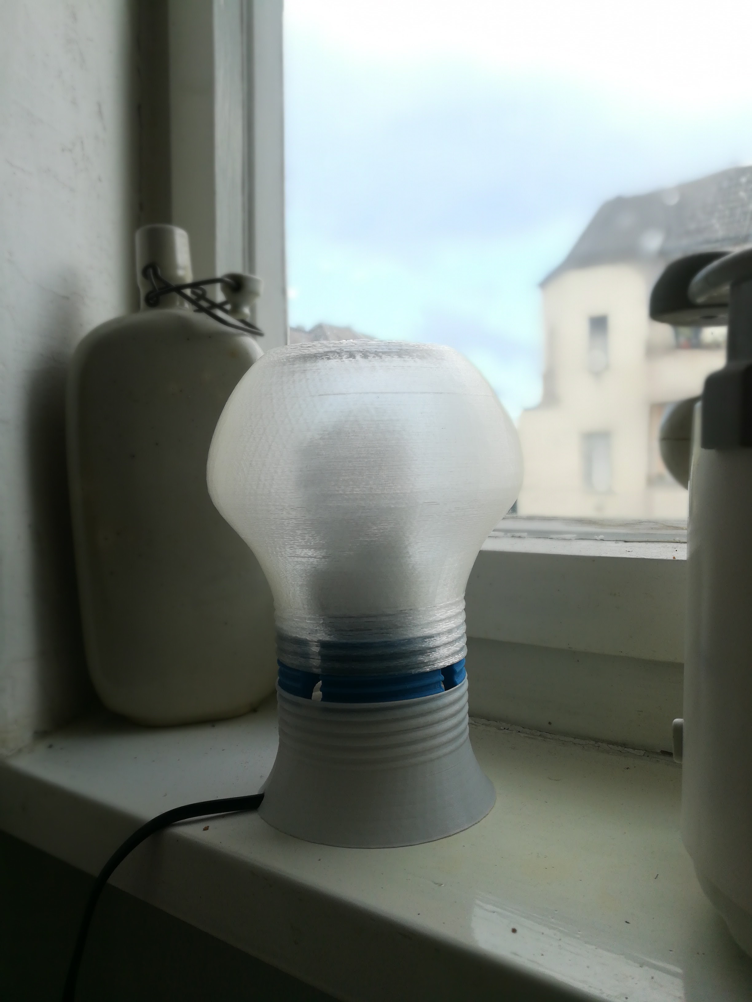 table screw lamp