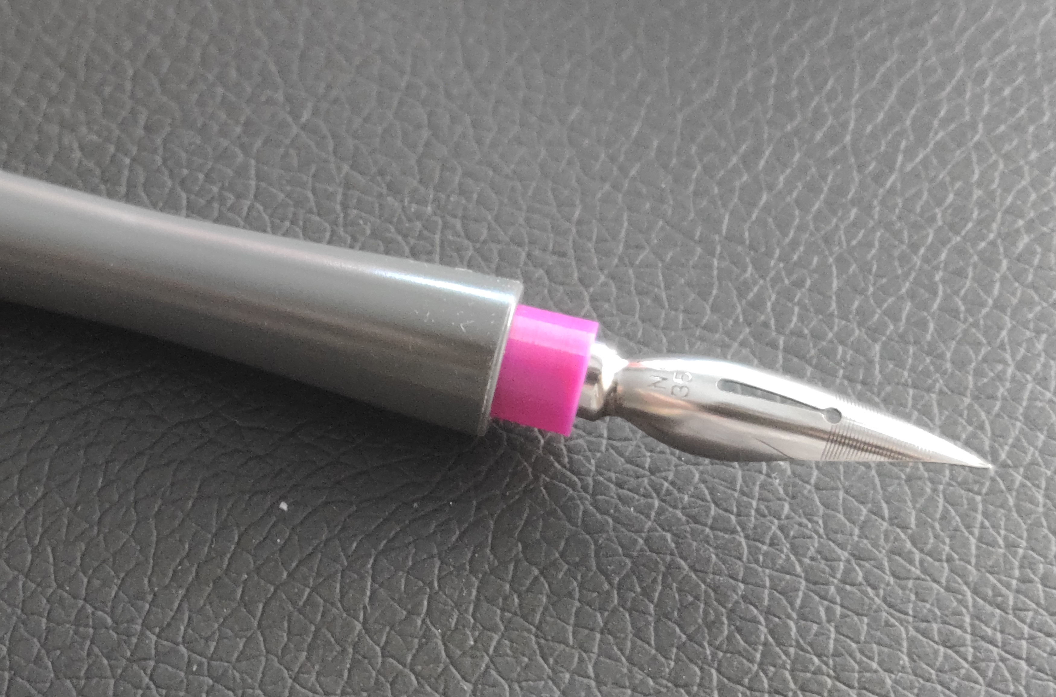adapter for hocoro nib holder - Saji / G-nib