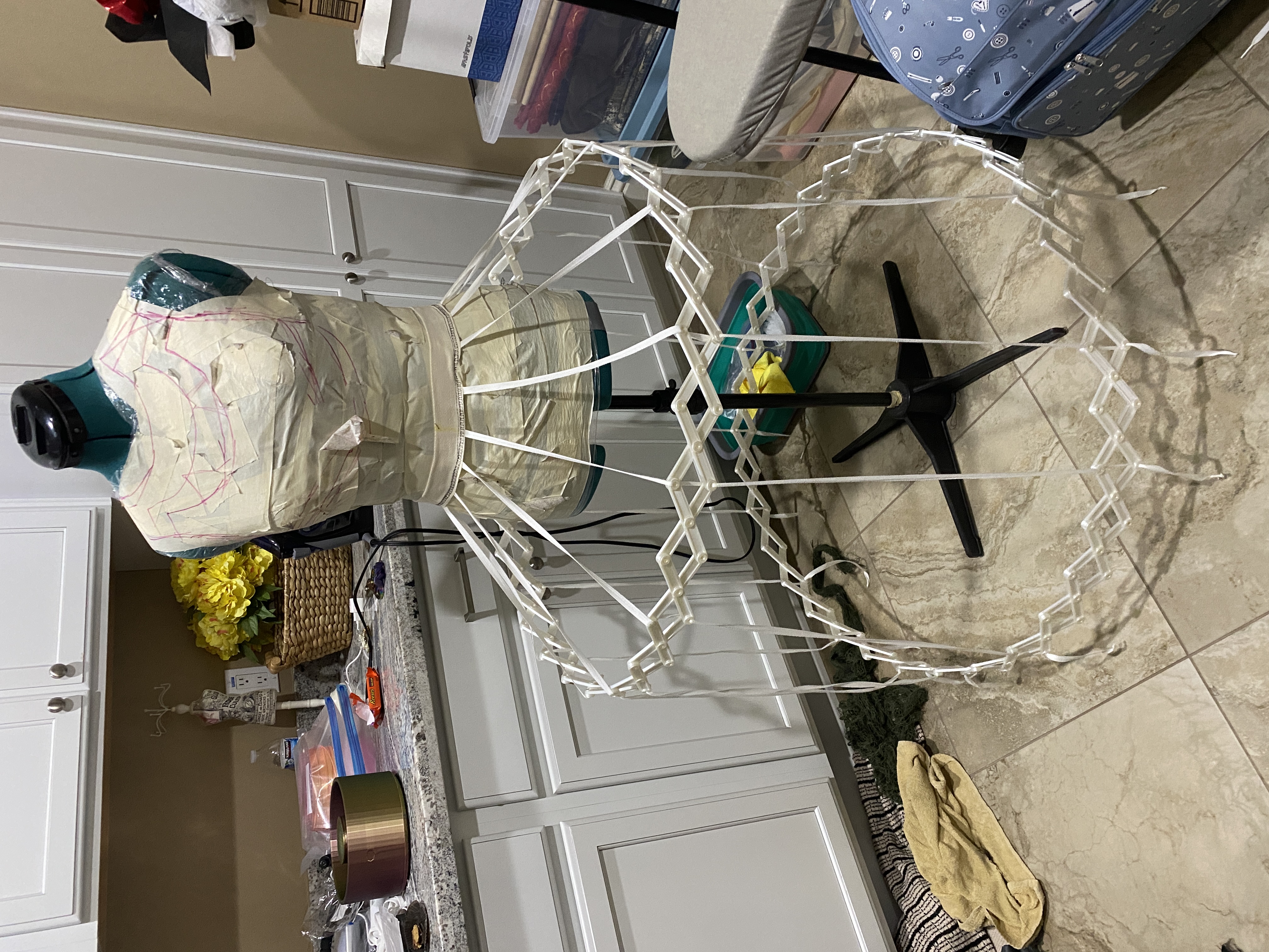collapsible hoopskirt