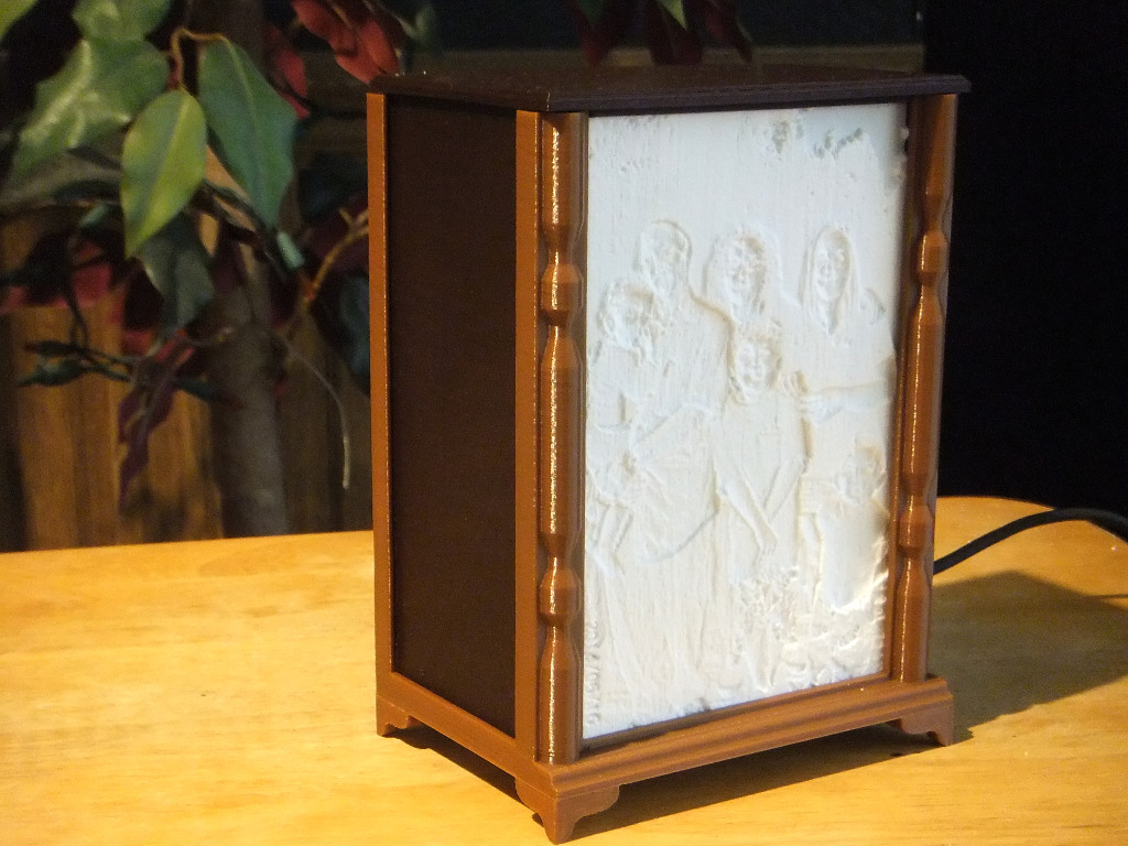 Lithophane Display Case - Portrait Mode