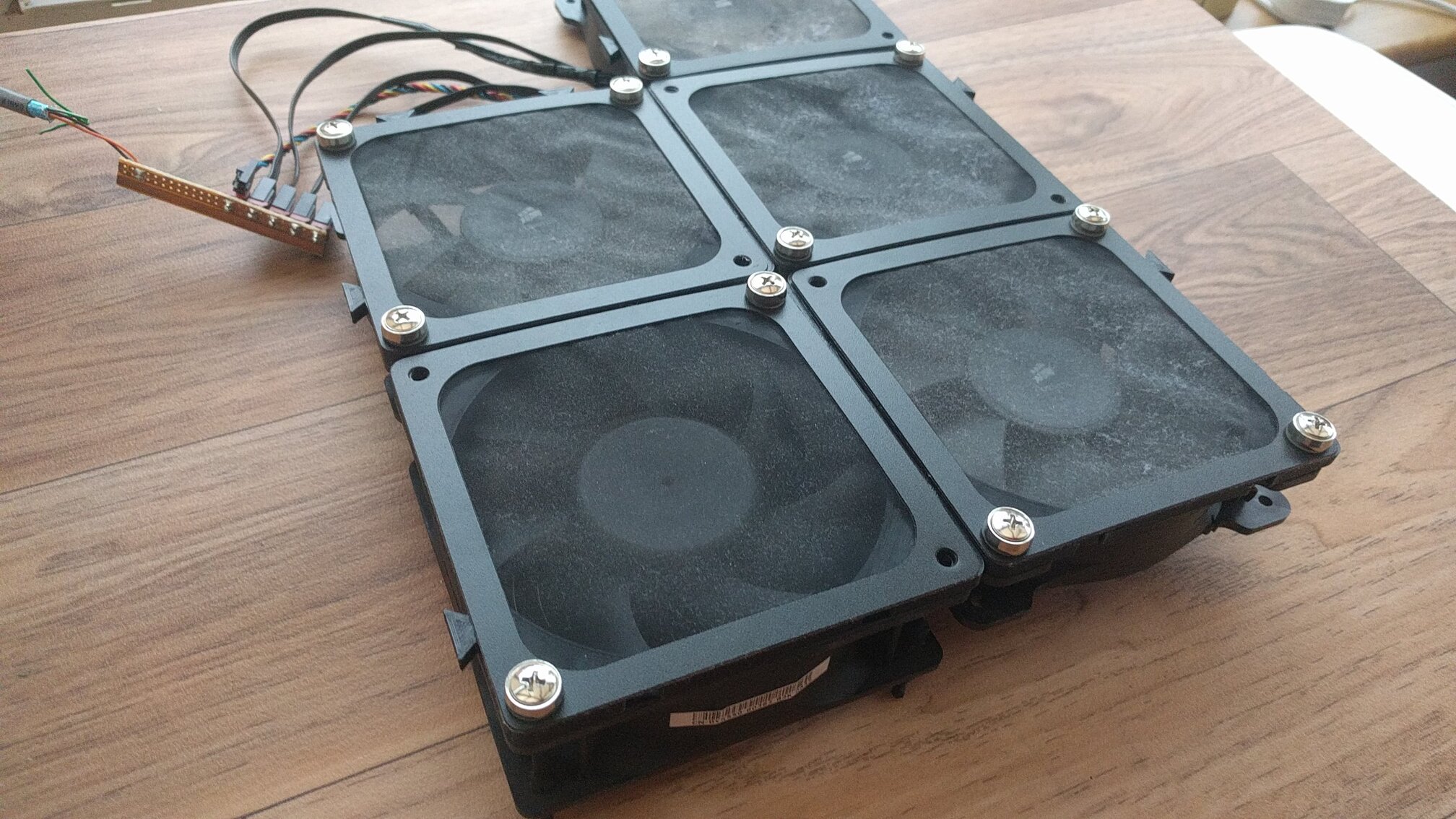 Computer Fan Dust Extractor Filter Standoff (customisable / parametric)