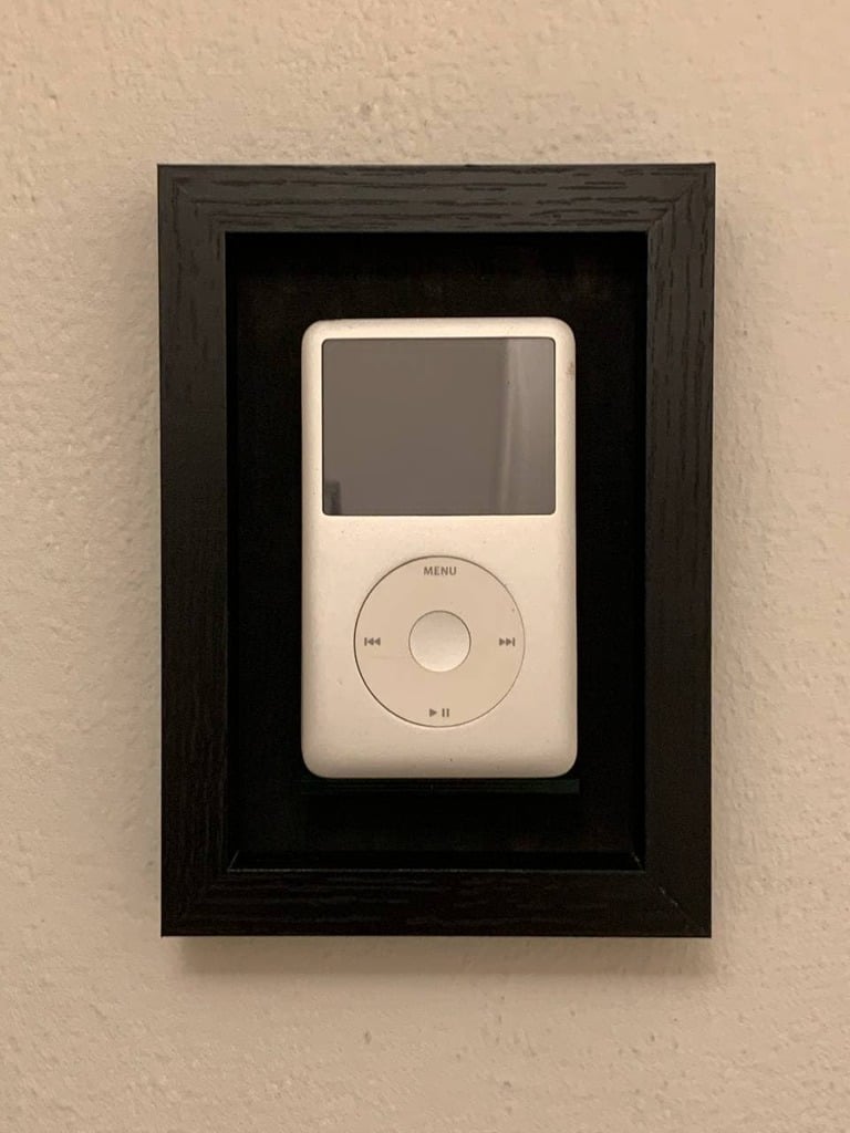 iPod classic 6g wallmount