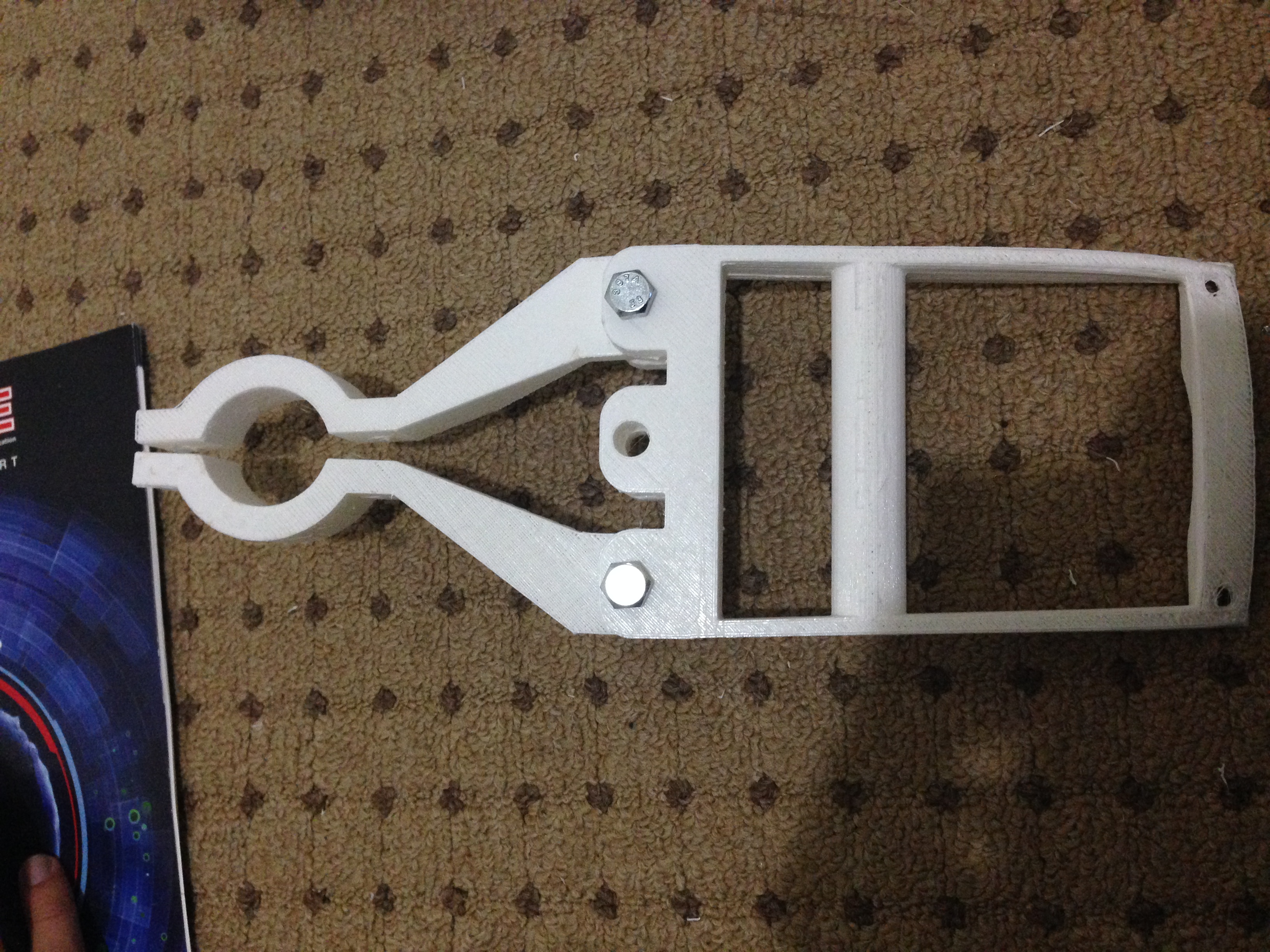 Modular handheld Shovel Helper and Leaf Claw