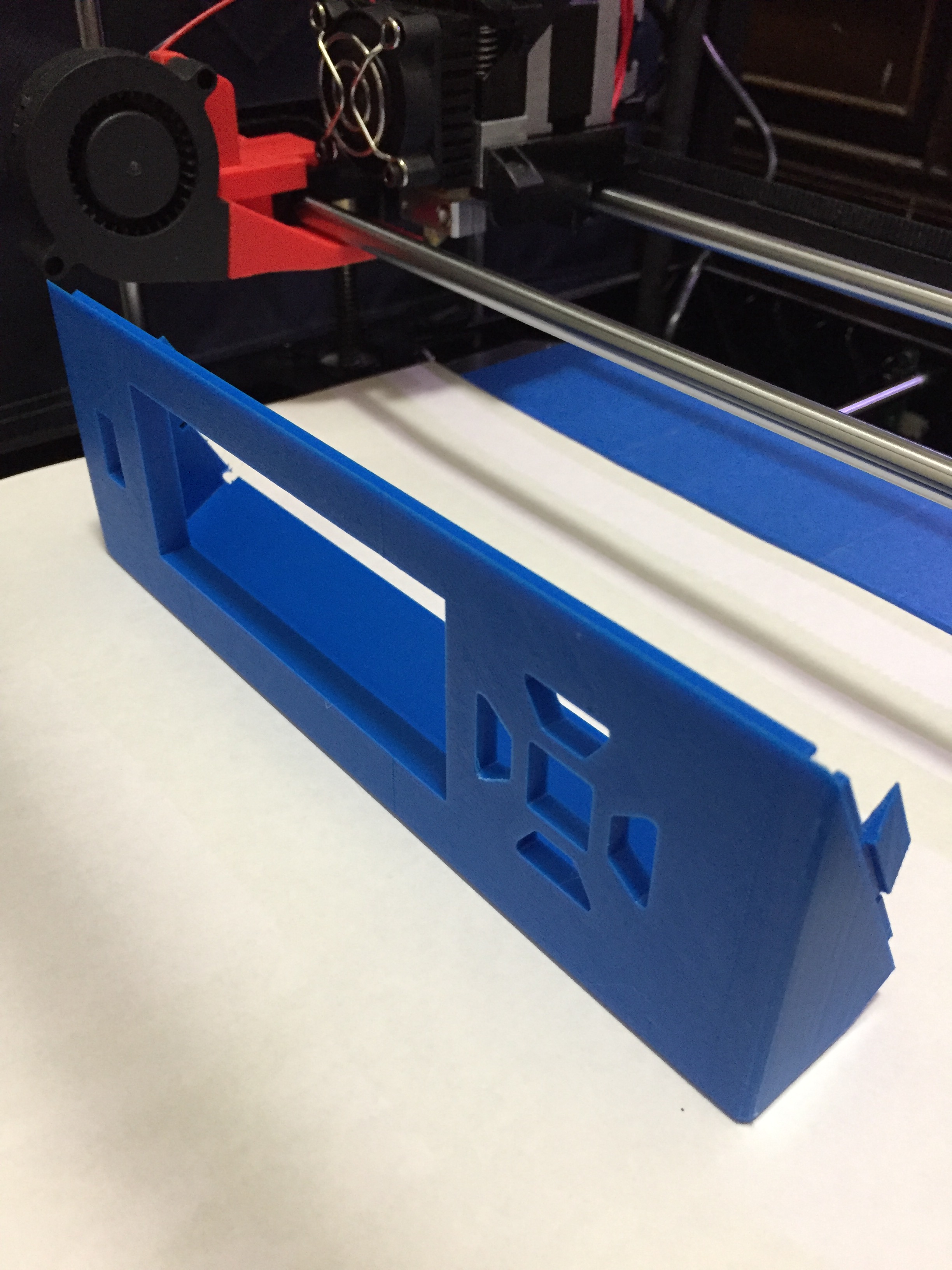ReliaBuild 3D Tilted LCD case - Rounded edges
