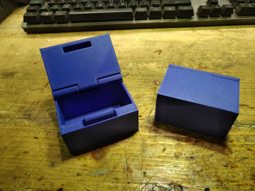 Customizeable box with lid