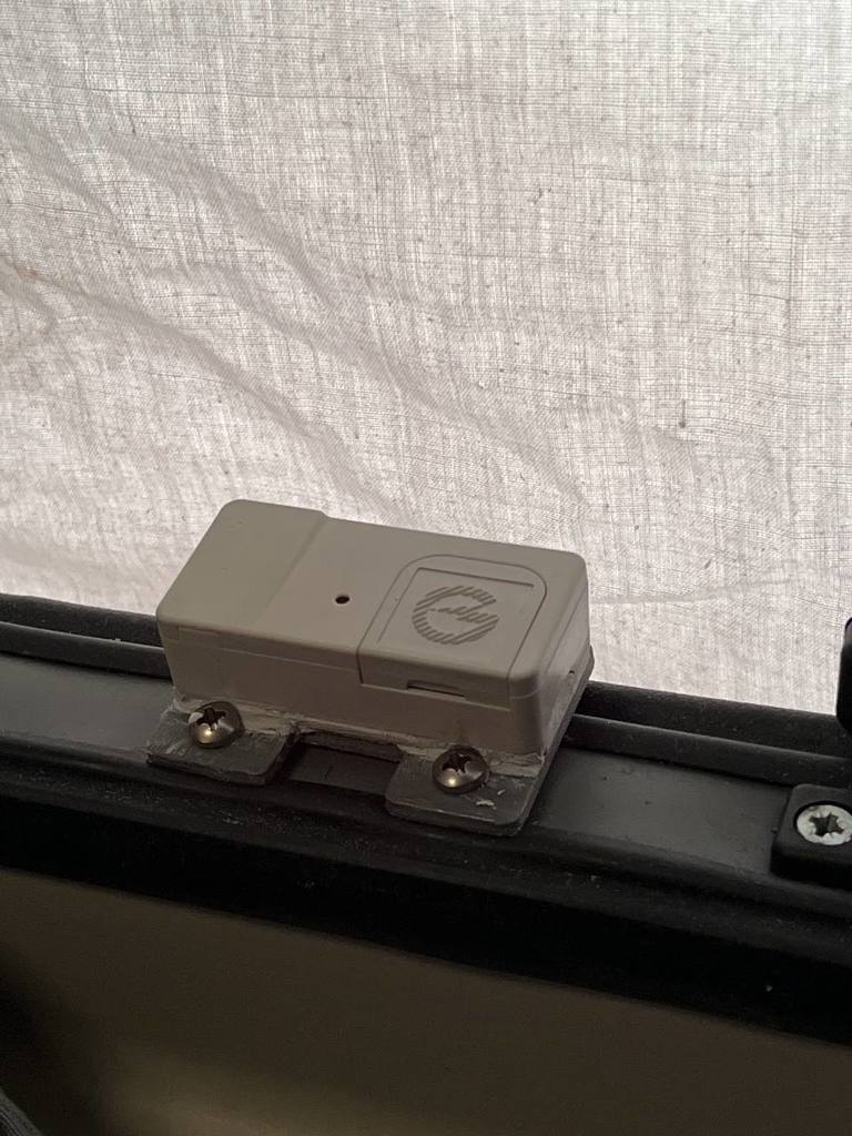 Camper window alarm bracket replacement
