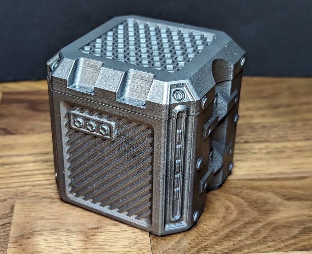 Pointlessly over-engineered Sci-Fi Storage Crate