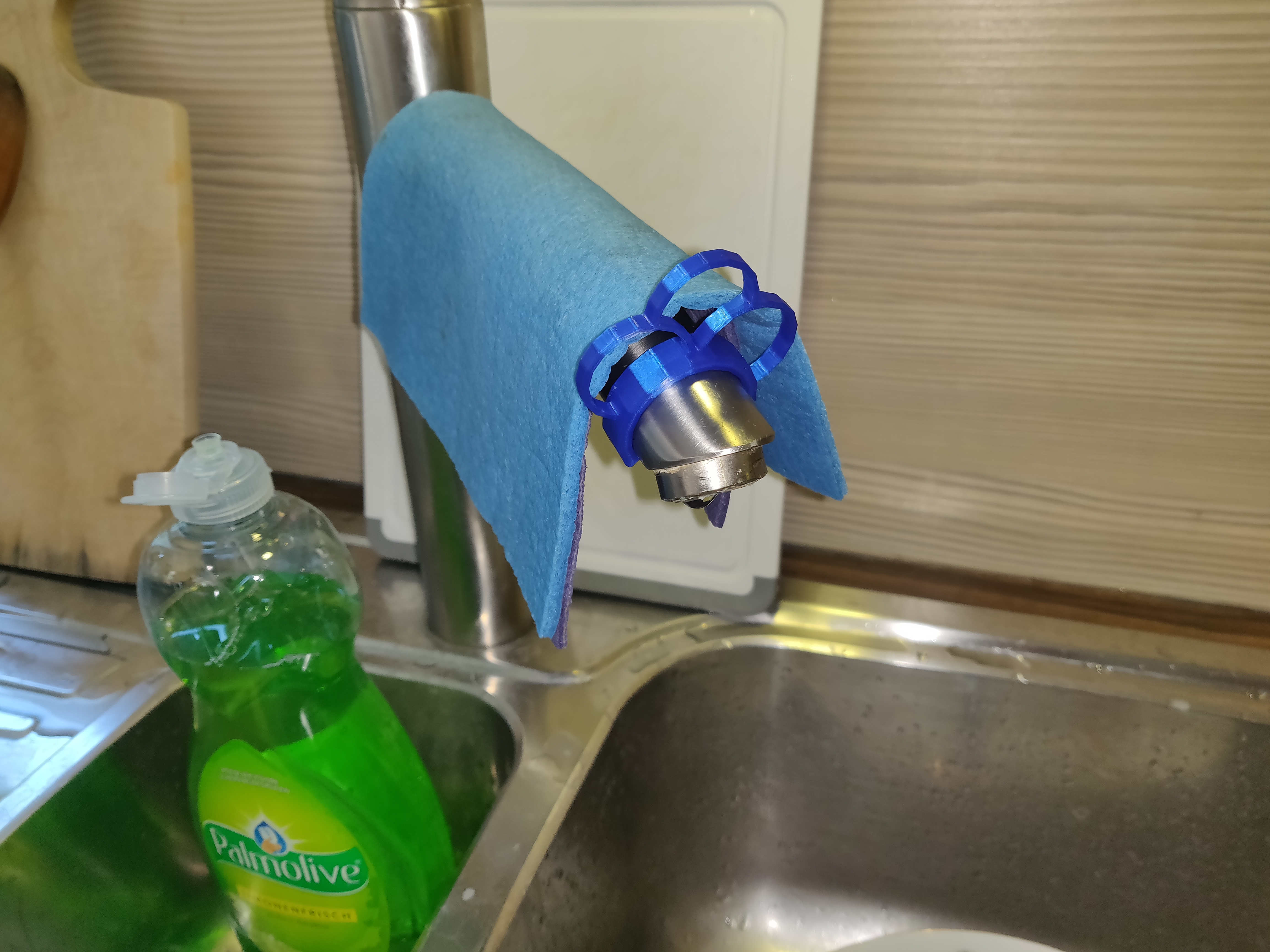 Kitchen sink equipment