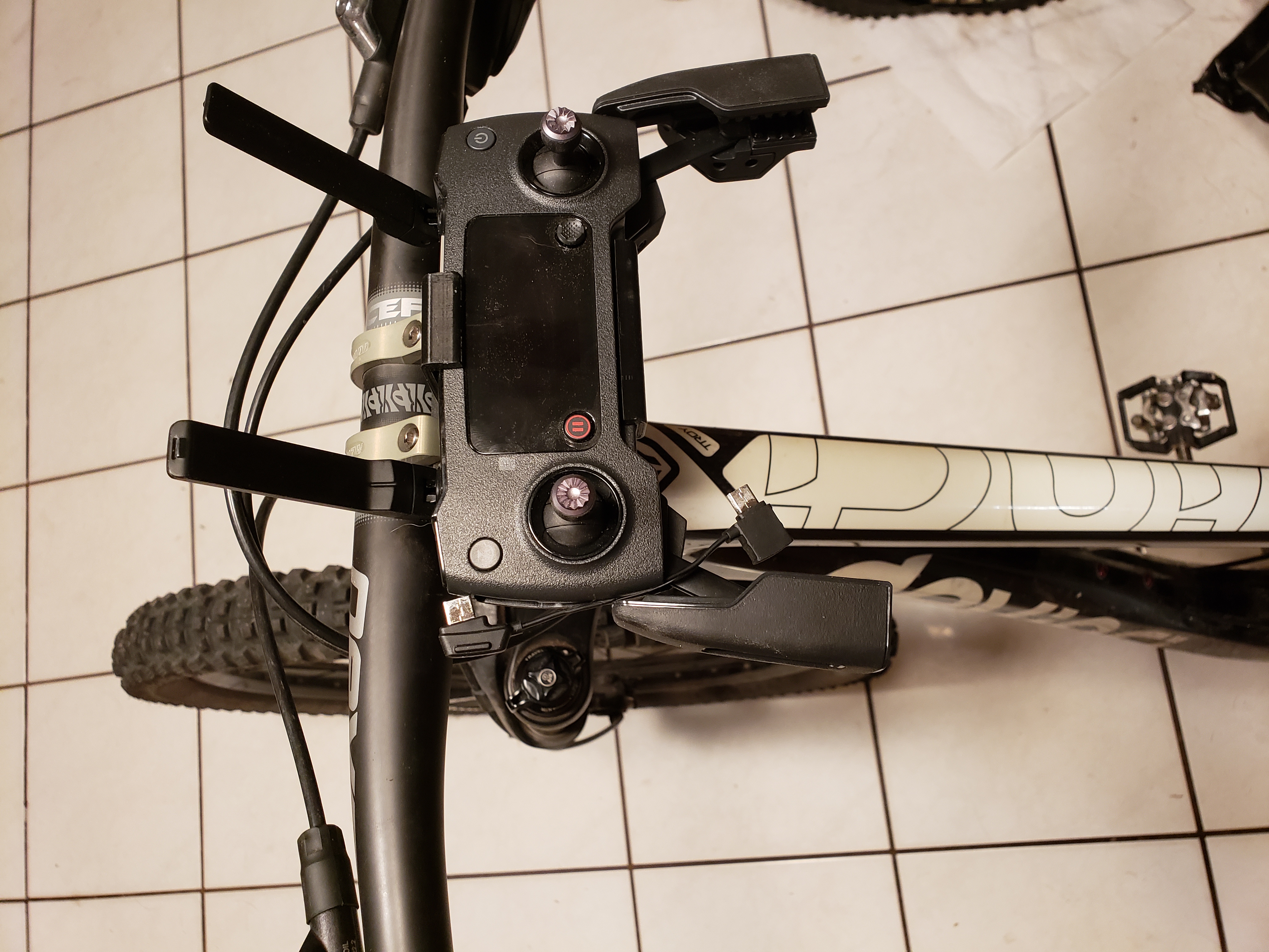 DJI Mavic controller bike mount