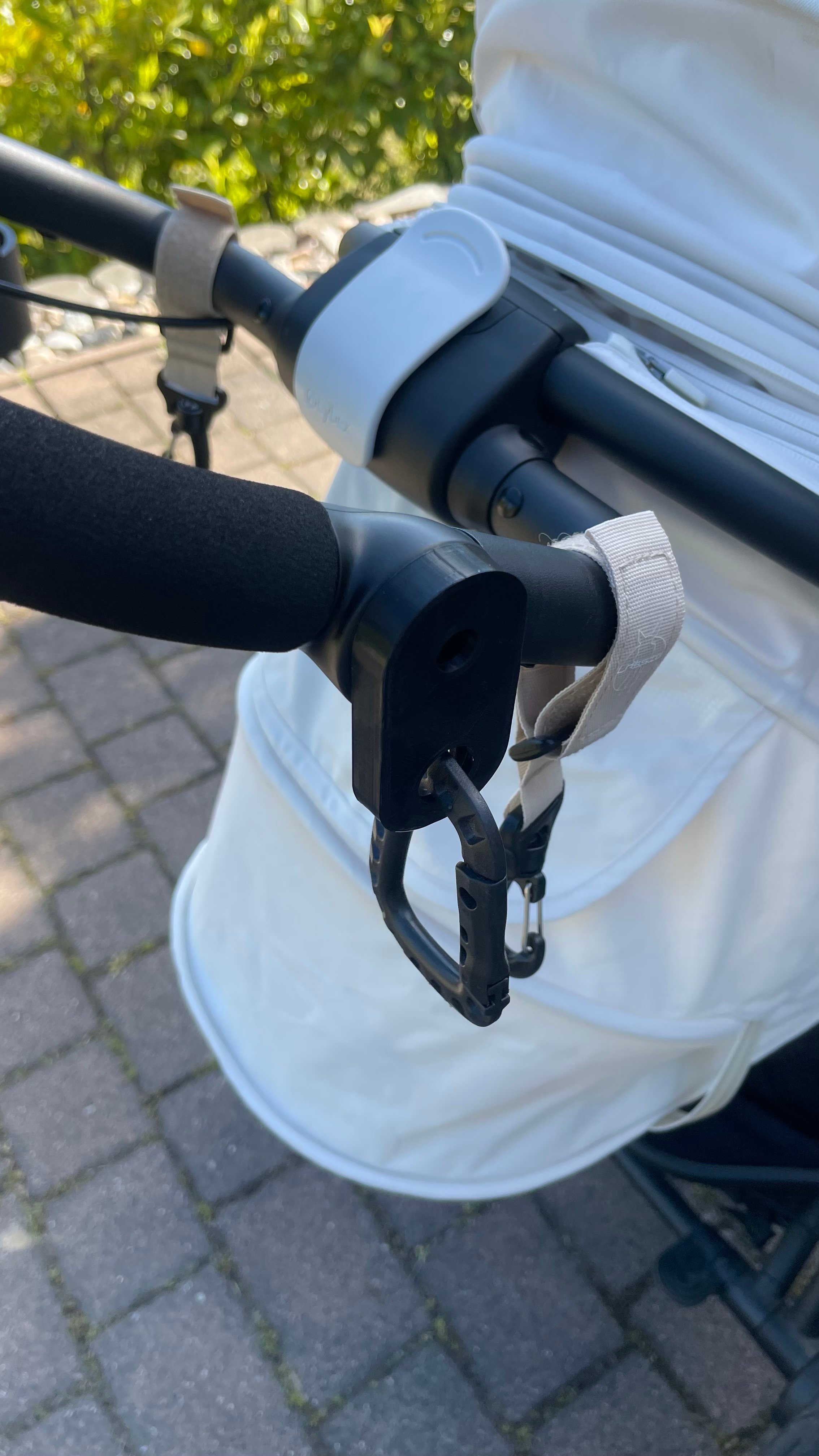 Avi Spin Cybex Gold Docking dot Plate / Platte für Karabiner oder Getränkehalter