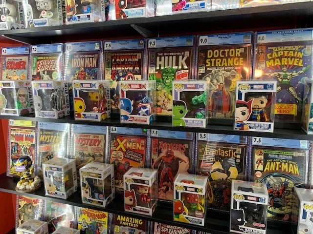 Certified Comic Book Stand with Optional Funko Pop Spacer