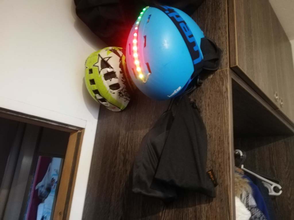 Najlepszy uchwyt na kask    The best helmet holder