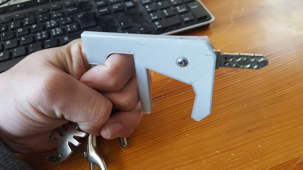 Door opener + Key holder