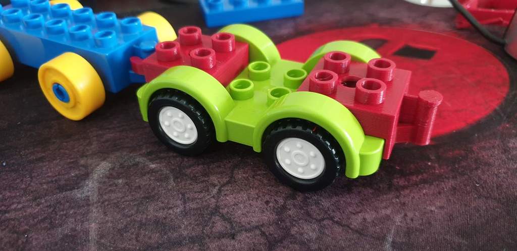 Lego duplo train couplers