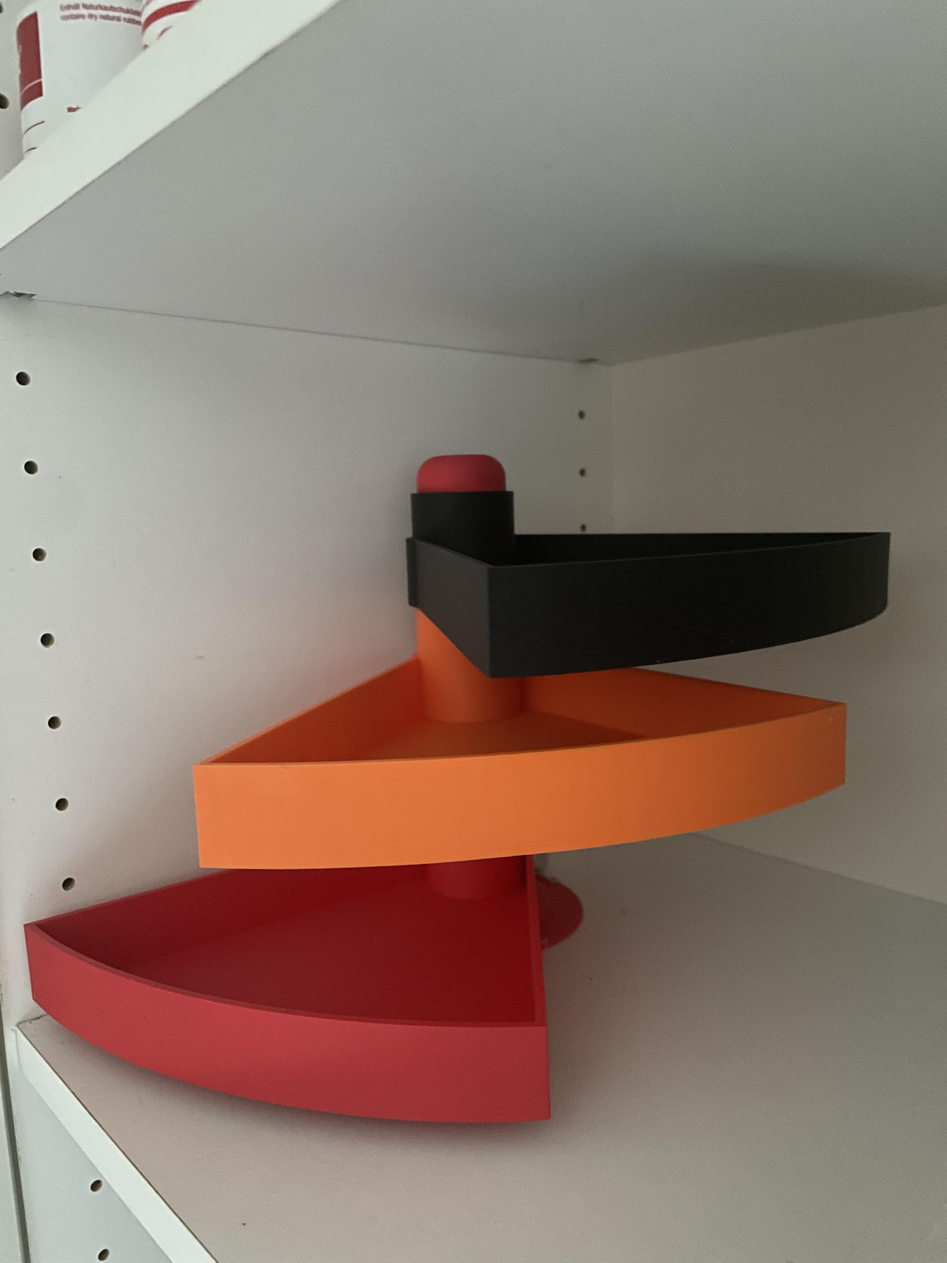 Shelf organizer