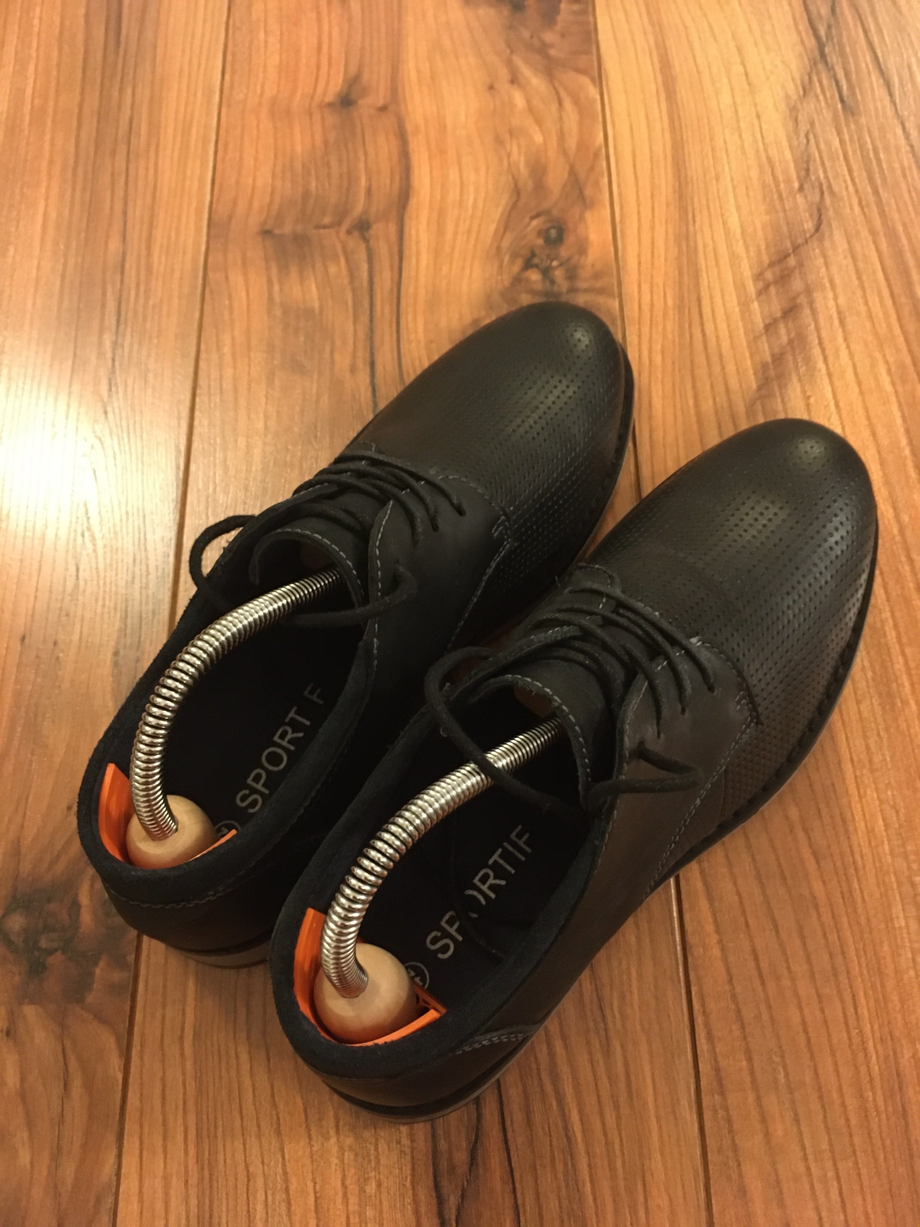 Shoe trees - heel part
