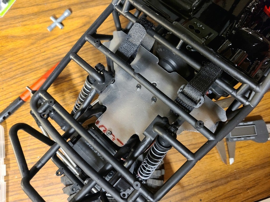 Axial Wraith Spawn front battery mount template