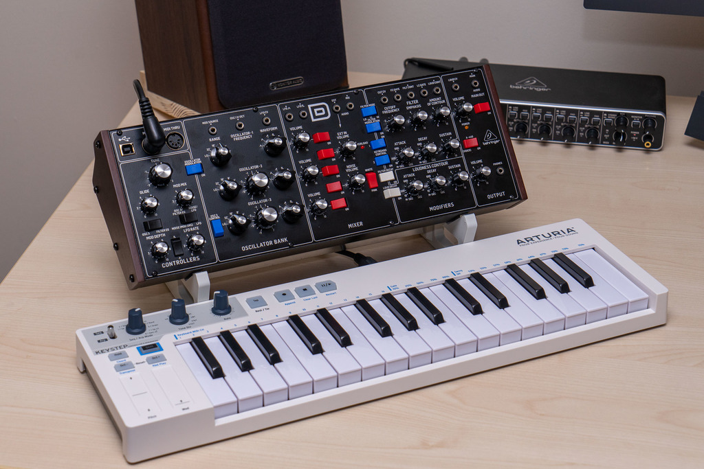 Behringer Model D synthesizer synth desktop stand