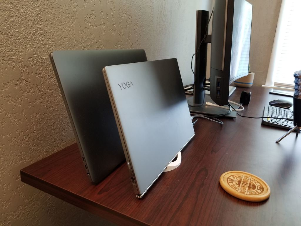 Laptop / Tablet Vertical Stand