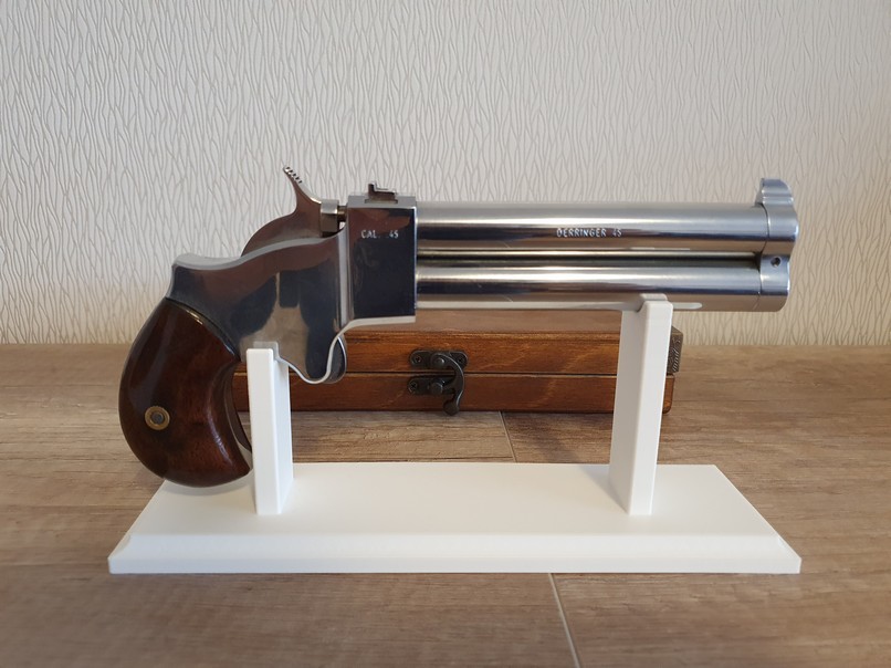 Derringer gun holder (gun stand)
