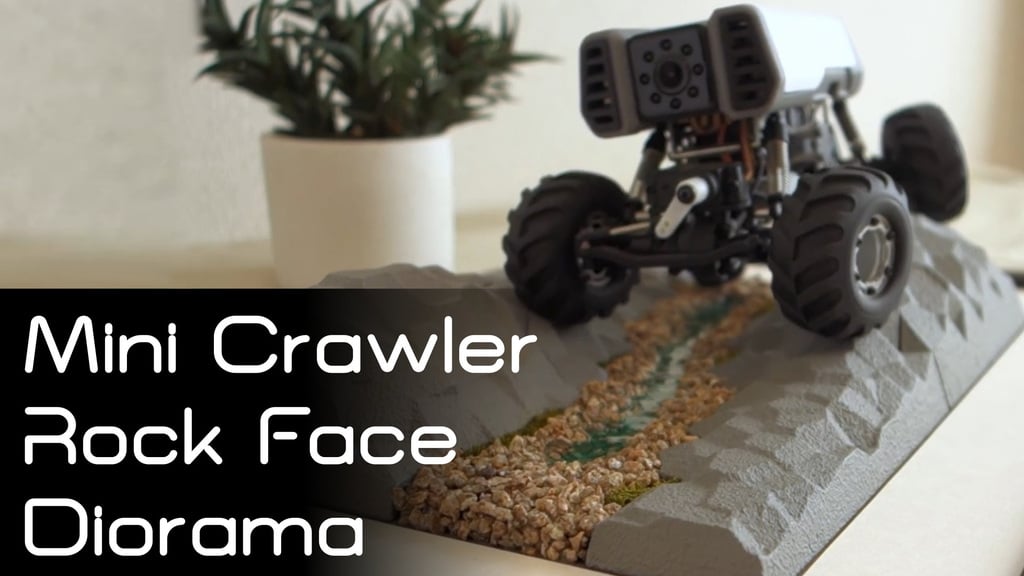 Mini Crawler Rock Face Diorama
