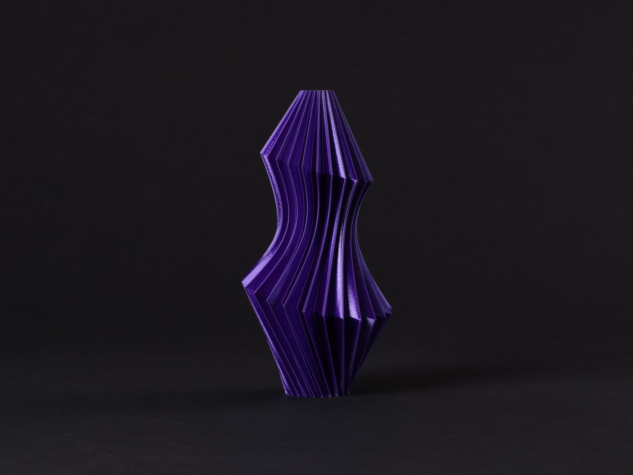 Modern Sculptural Vase (vase mode)