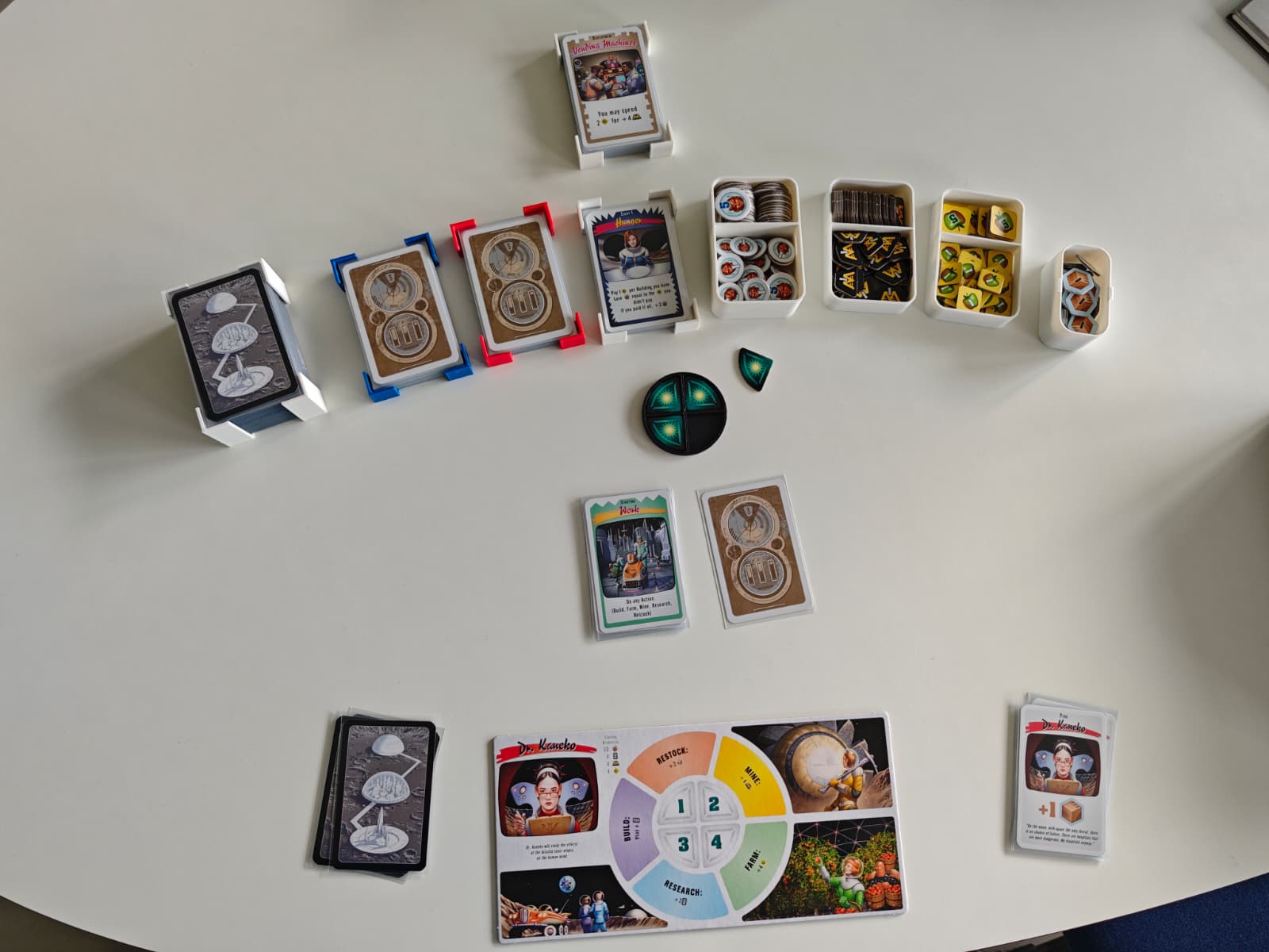 Moon Colony Bloodbath Inserts, card trays and action token holder