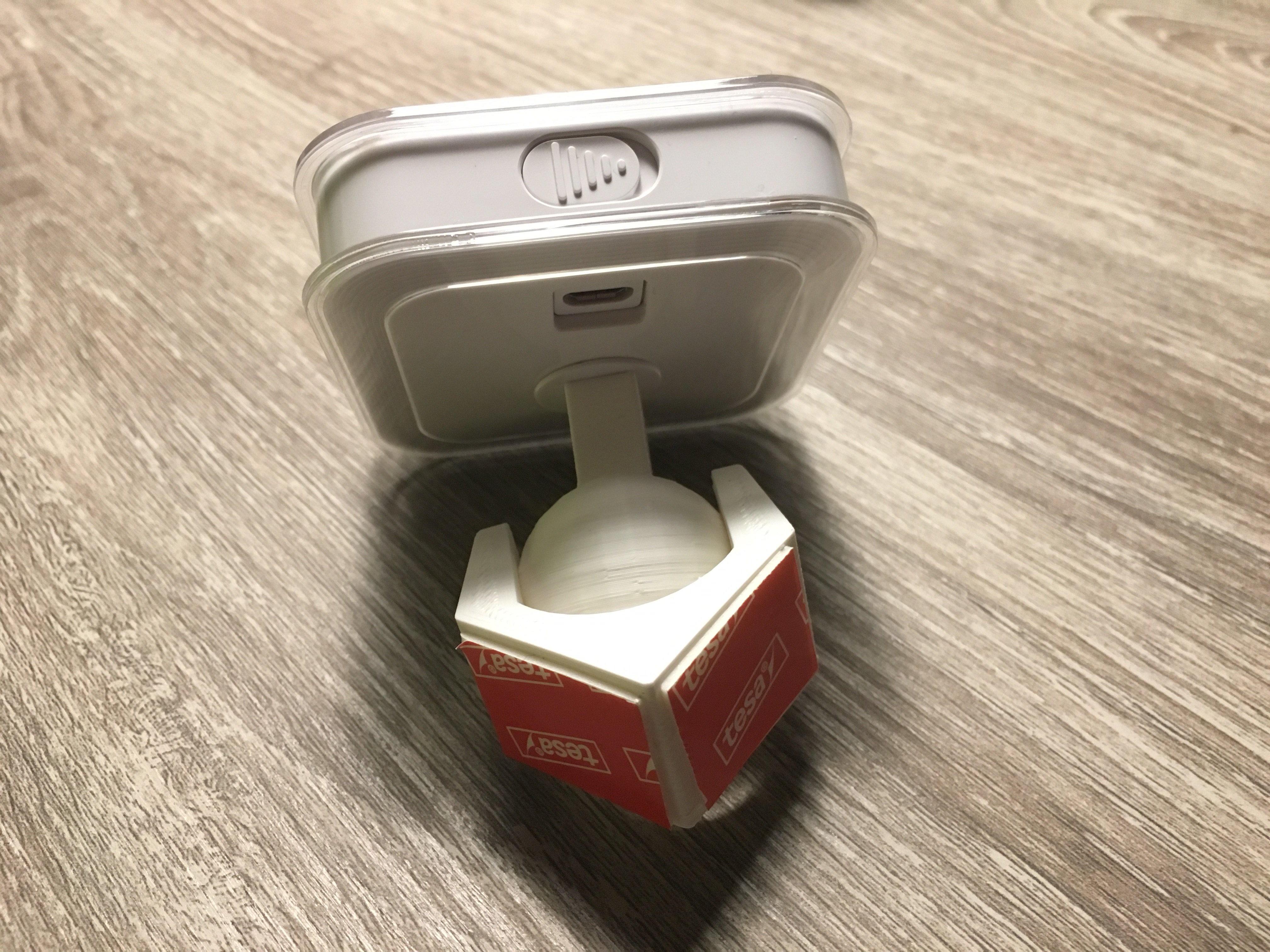 Blink camera corner mount