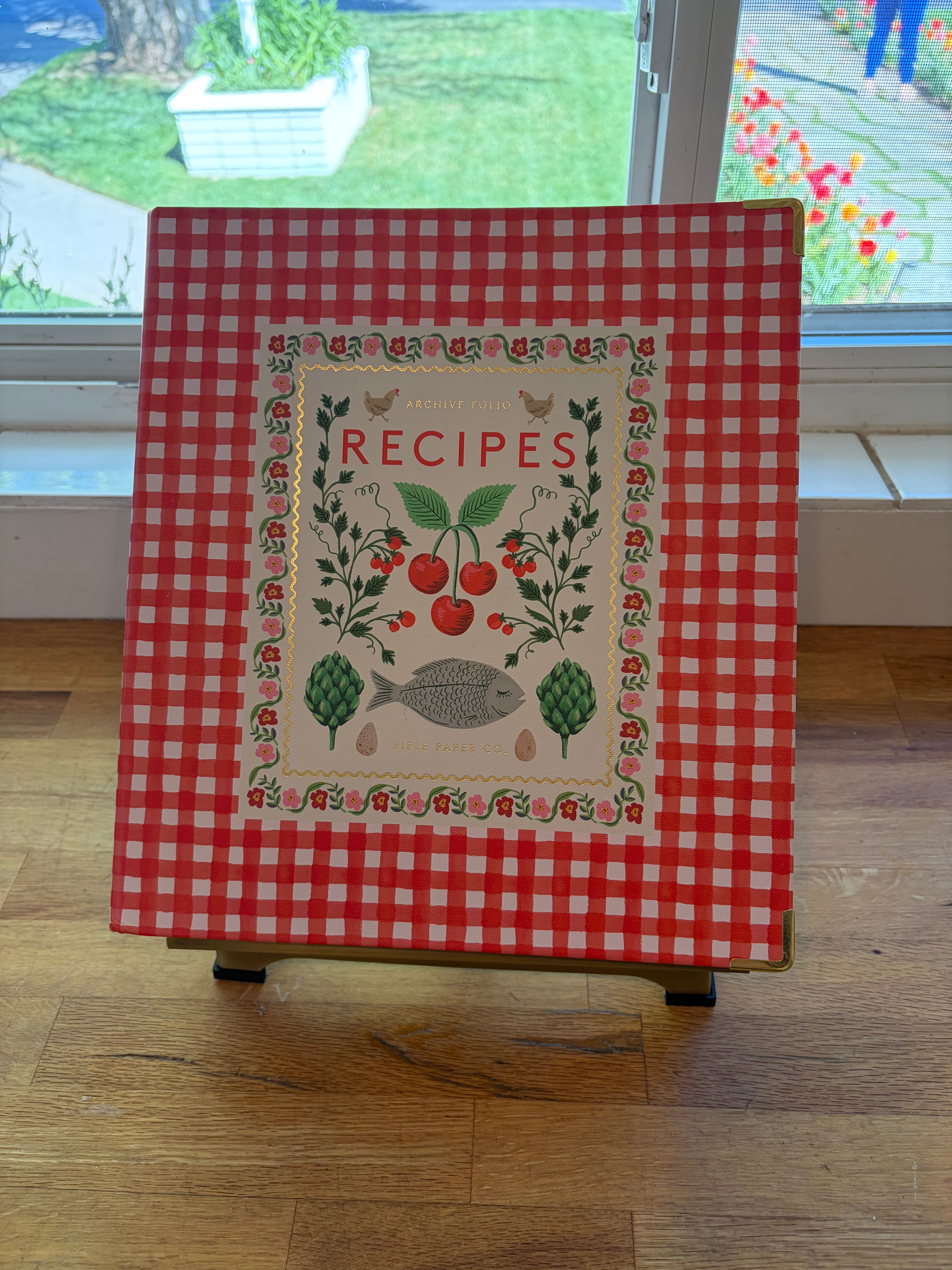 Corners For Magnolia Cookbook Stand