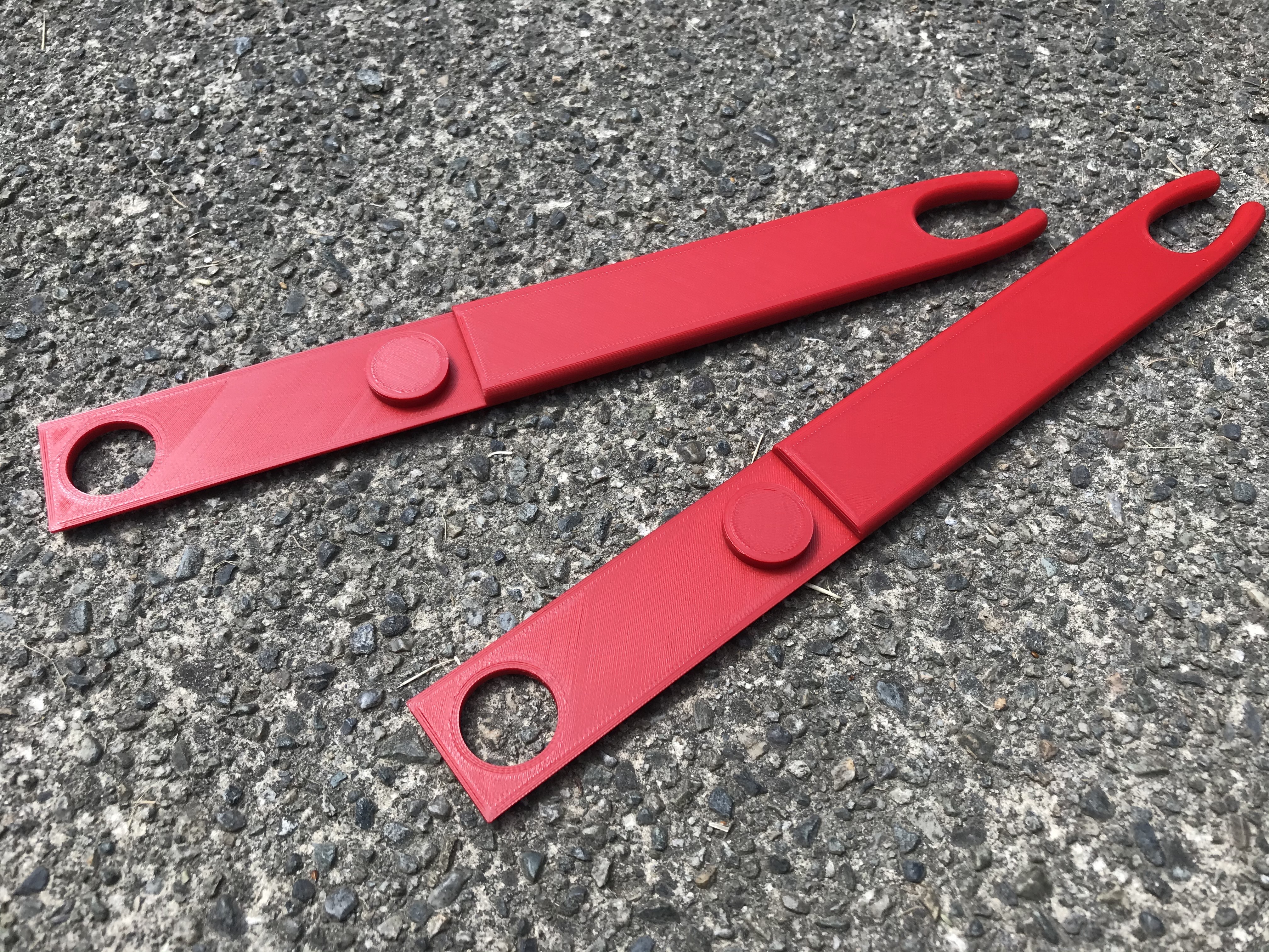 Shuttle stick for loom in two parts