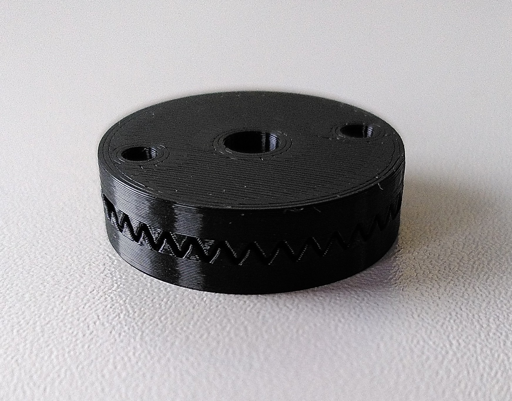Customizable Locking Disk