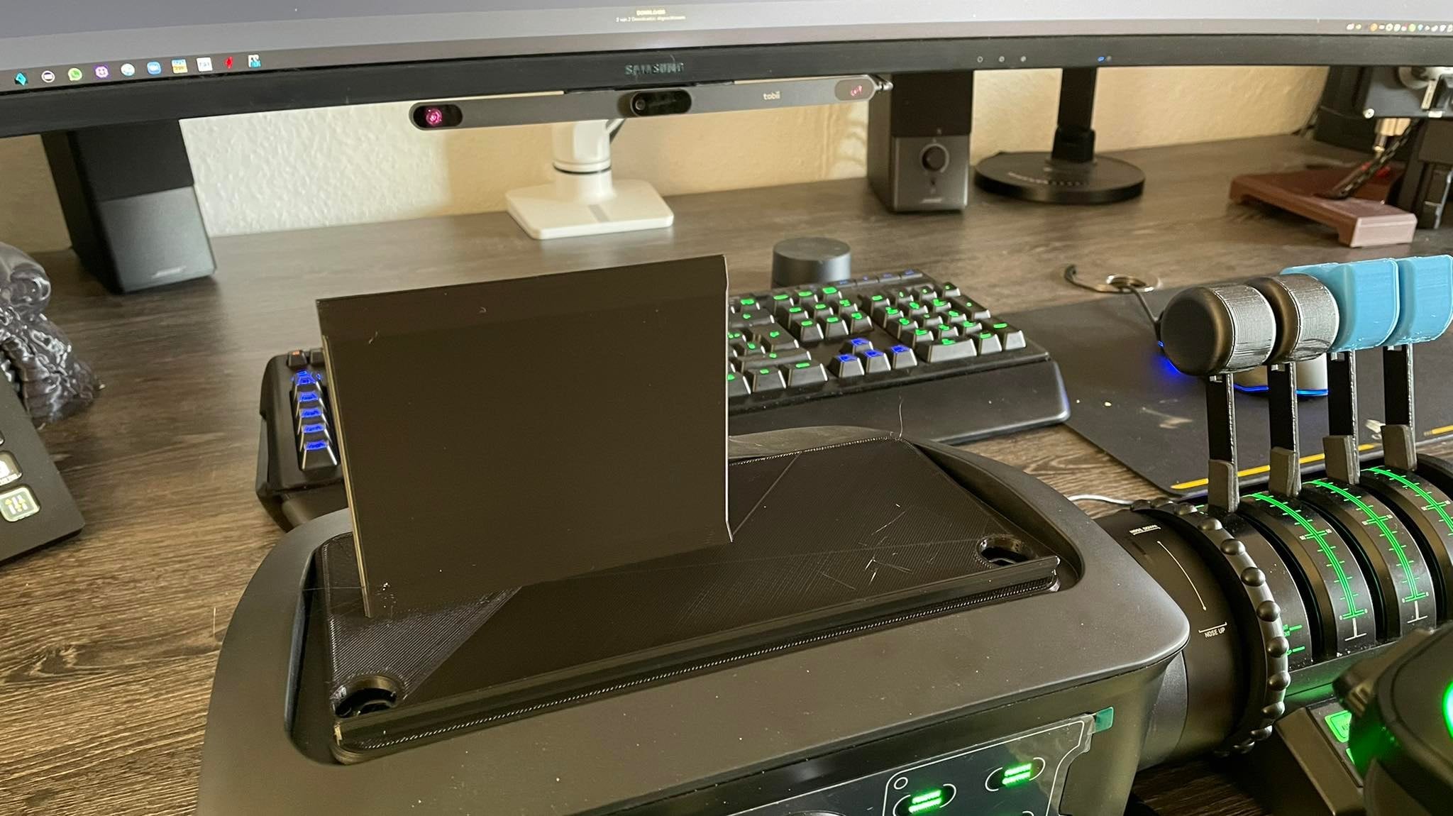 Turtle Beach VelocityOne Flight Yoke - Tablet Stand