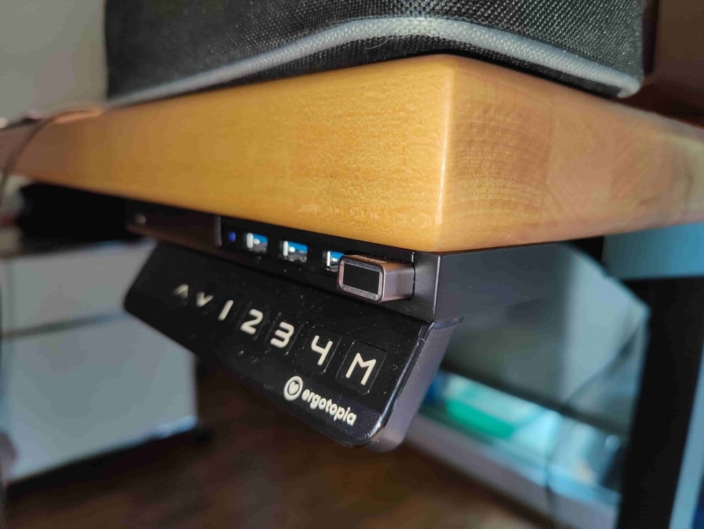 Under Desk Headphone / Audio Jack Extender and Anker USB 3.0 Hub mount