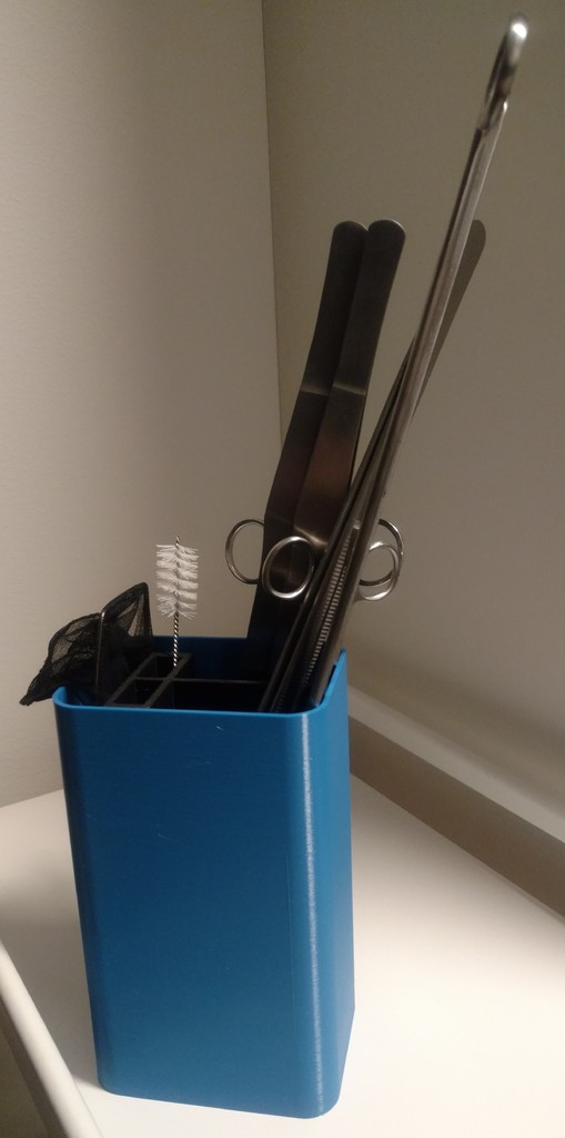Aquarium tool holder 