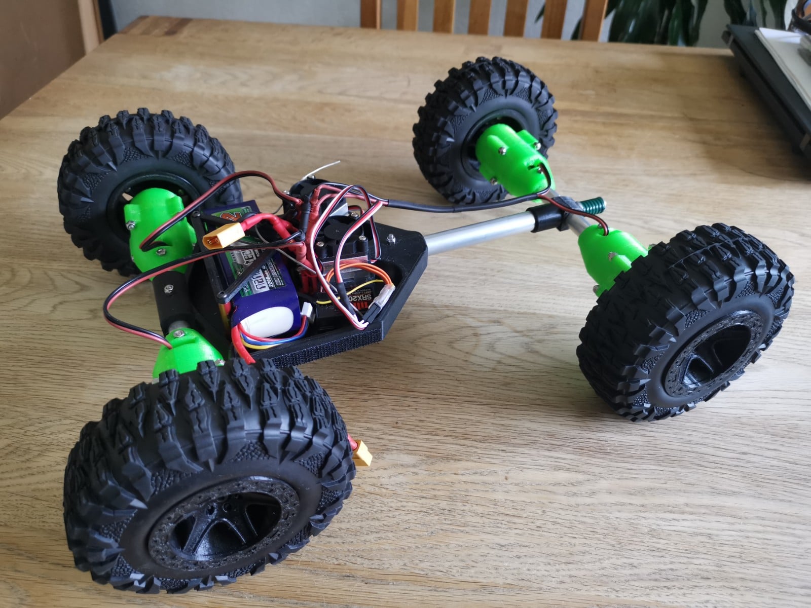 RC tank-steering Rock Crawler