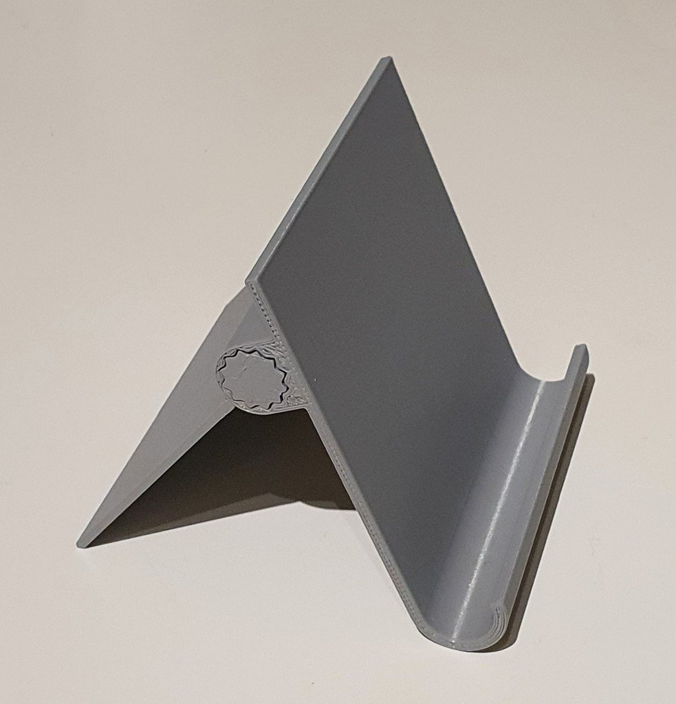 Adjustable tablet stand