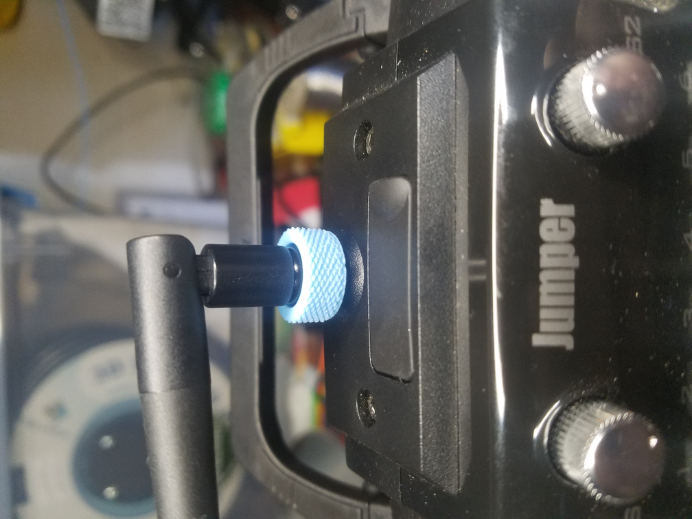 T16 antenna spinner SMA