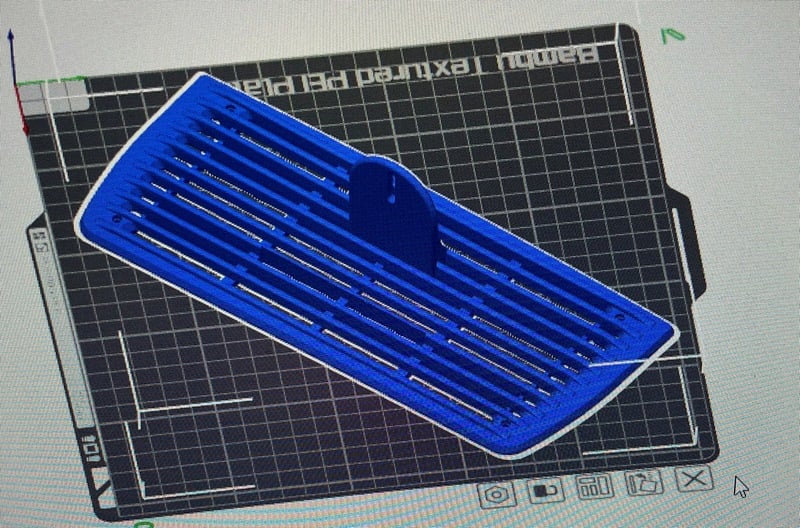 Mercedes W114 W115  /8 Speaker Grill standard and modified