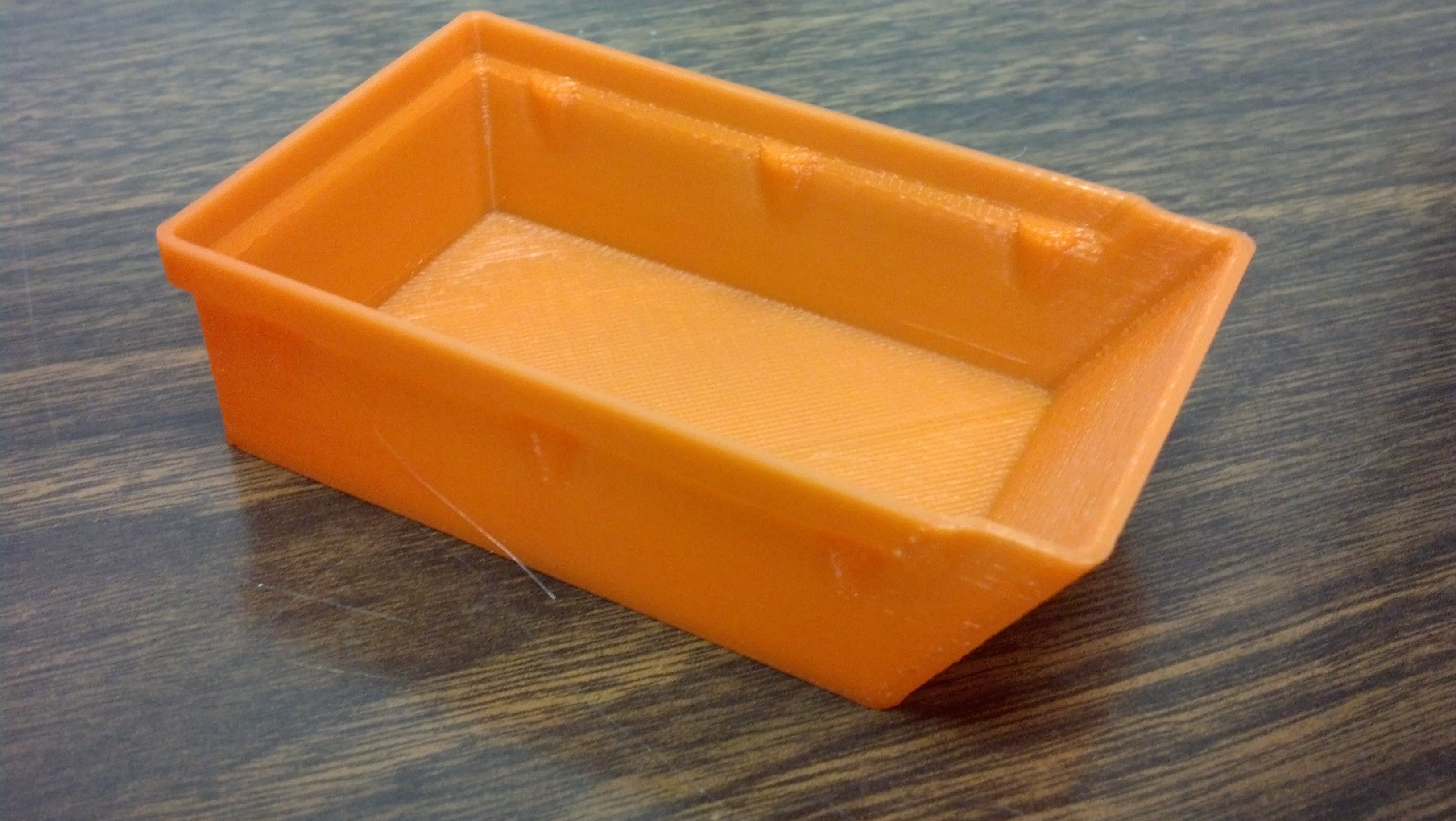 Scaleable Stacking Storage Bin