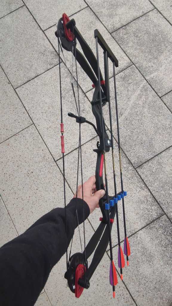 EK Archery / Poelang Buster Bow Quiver