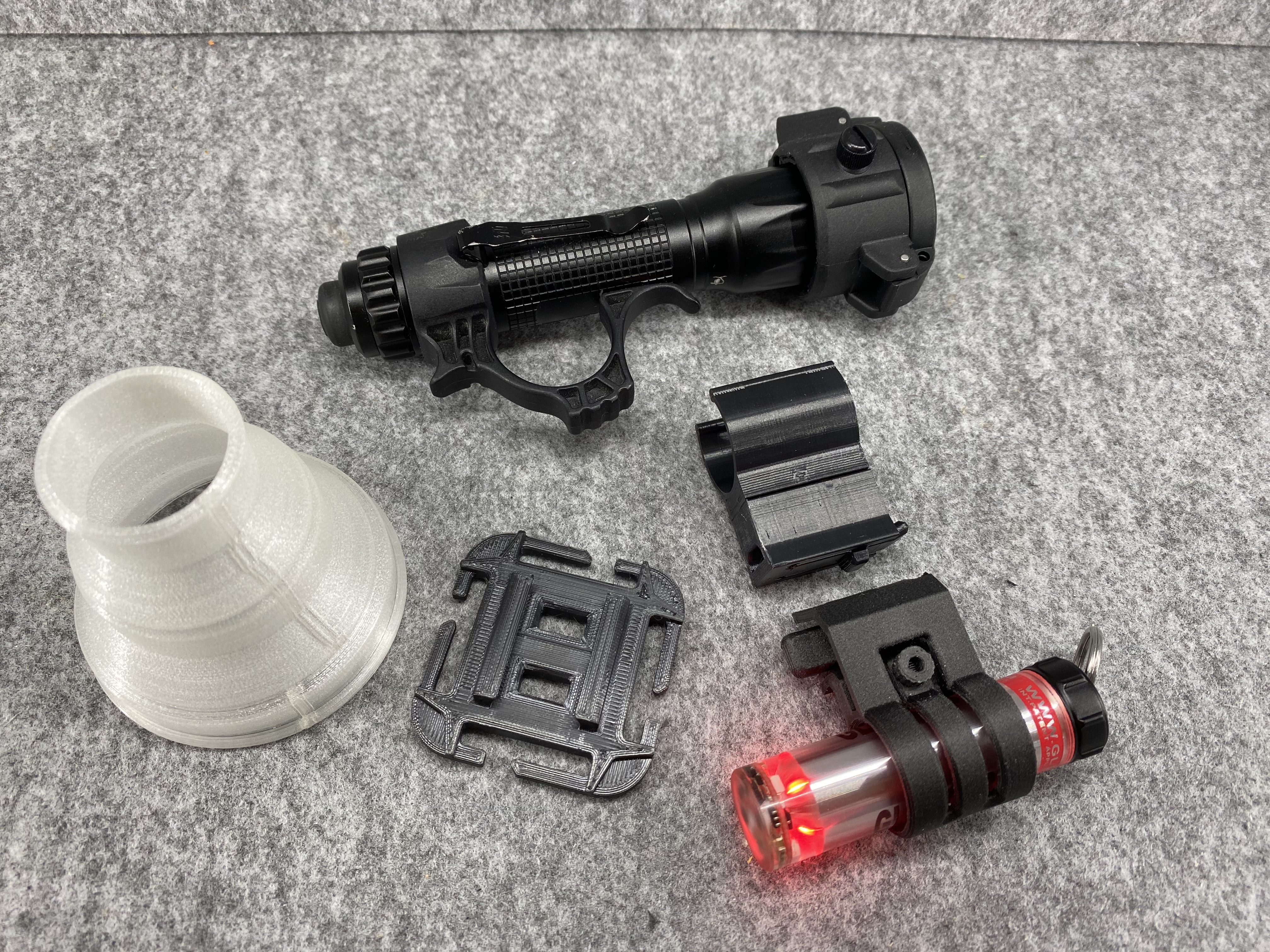 MOLLE | Webbing plate | Flashlight Clip | Glo-Toob