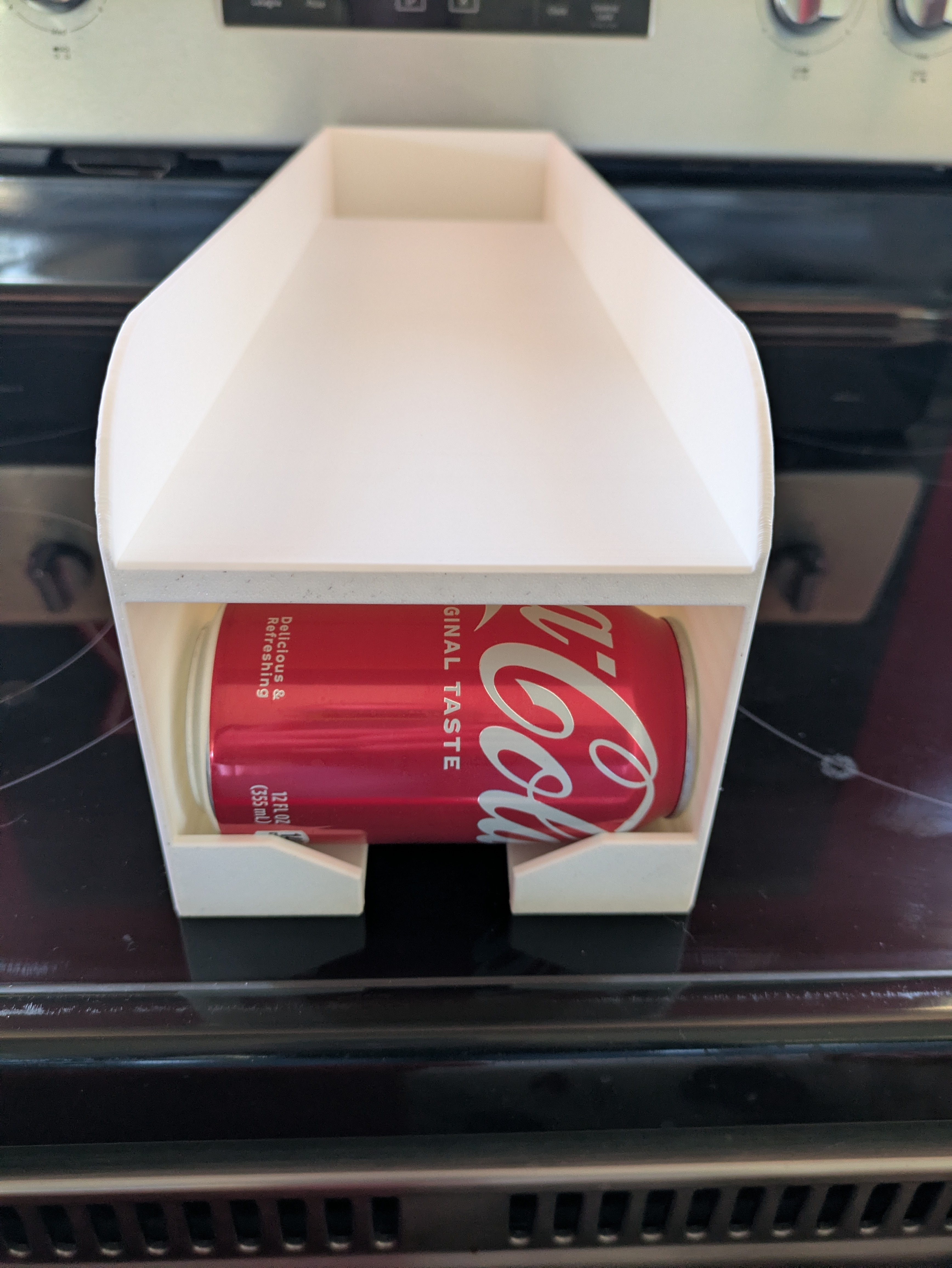 Can dispenser