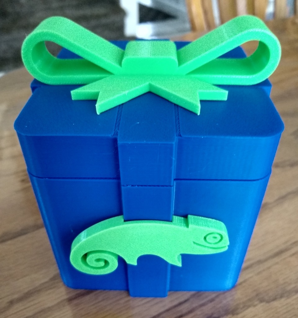 openSUSE Geeko for gift box