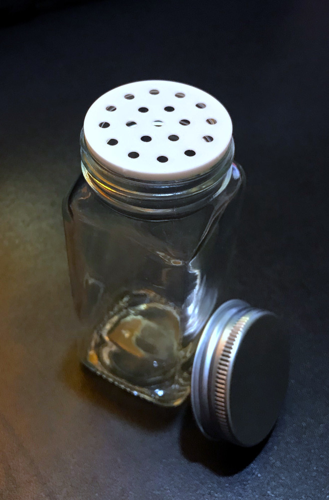 Shaker attachment for spice jar