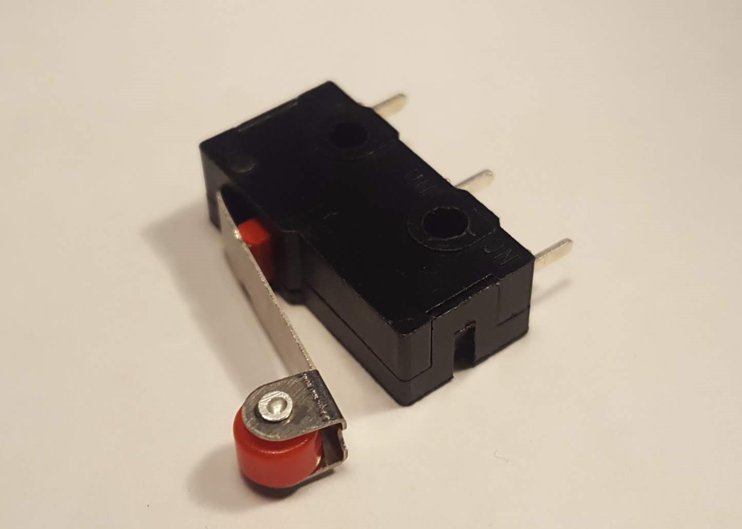 Micro switch roller type