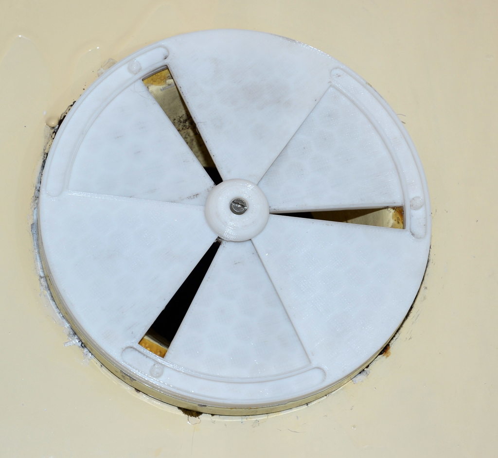 Adjustable vent hole cover