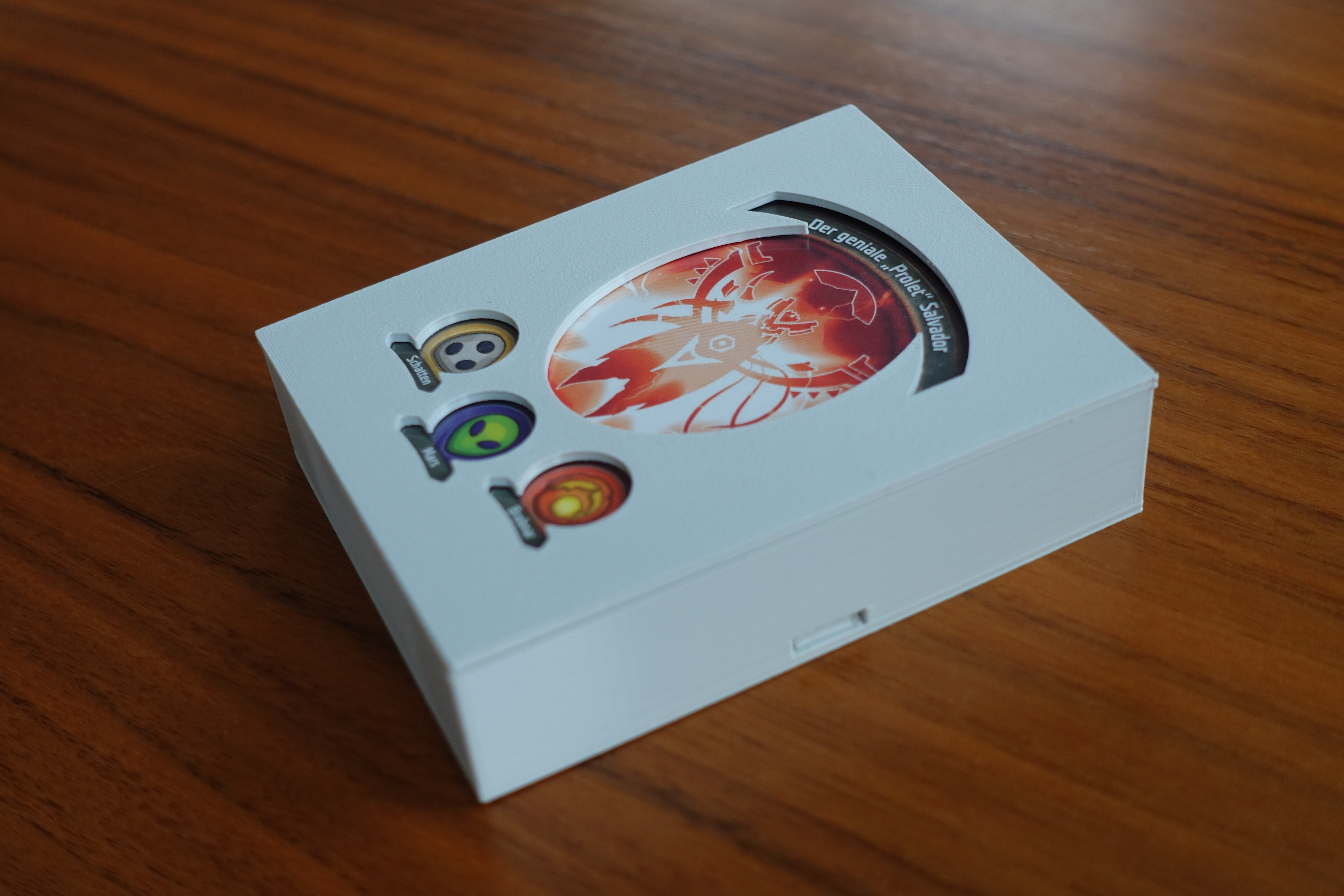 Keyforge Deck Box (fully parametric, supports sleeved cards)
